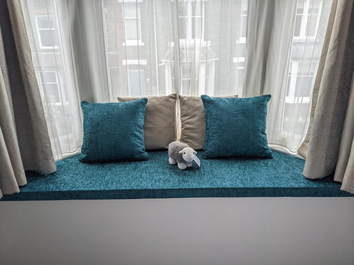Avondale Guest House Κέσγουικ Εξωτερικό φωτογραφία